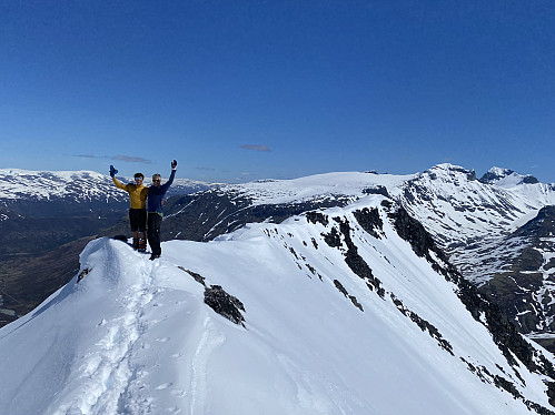 Fornøyde på hvitpyntede Skagsnebb!