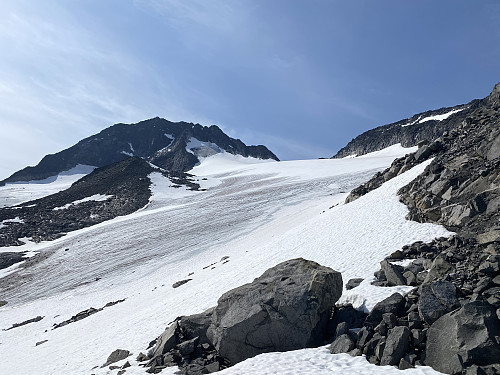 Mot Semelholsbreen og -tindane