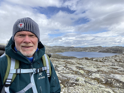 Fornøgd på Raudberga, fylkets 21. høgaste fjelltopp