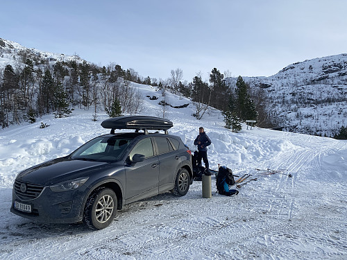Avgang frå Saurdal kraftstasjon/Kjetilstadlia