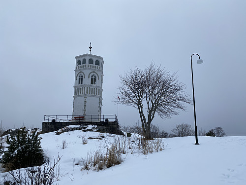 Vakt- og utkikkstårnet på Varden, høyeste punktet på Kirklandet