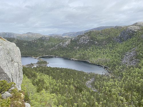 Frå same staden mot austenden av Holmavatnet