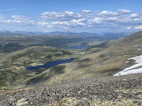 Retur med utsikt mot Mehøa, Haukskardtjørna og Avsjøen