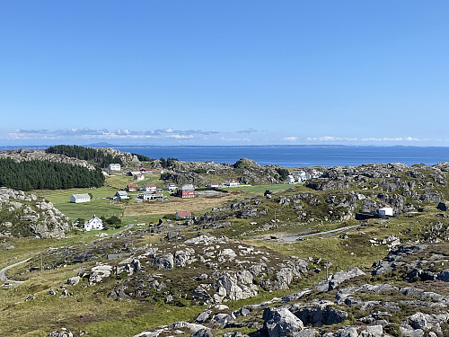 Utsikt mot Karmøy med Syreglånå heilt til høgre