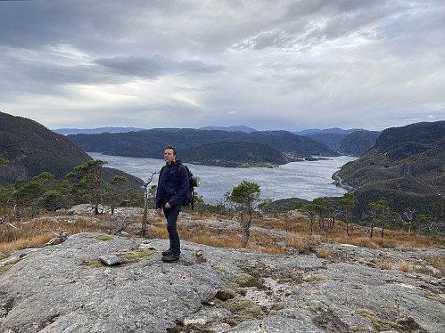 Mot Erfjorden og Erøy med Tednes sentralt
