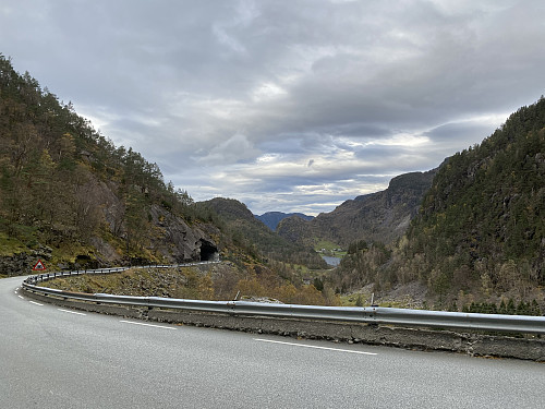 Start frå Rv. 13 mellom tunnelane ovanom Kilane
