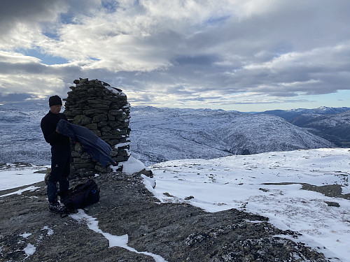 På Ruklenuten må vindjakken på 