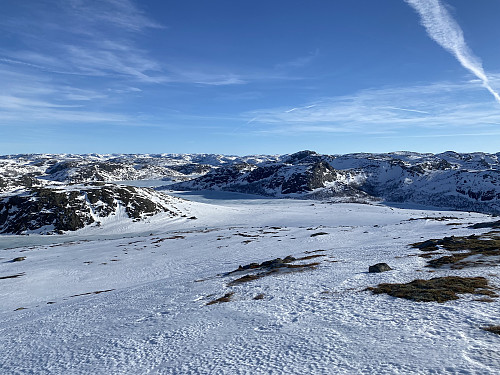 Straks på toppen av Vardhusheia med framifrå utsikt austover mot Krøys
