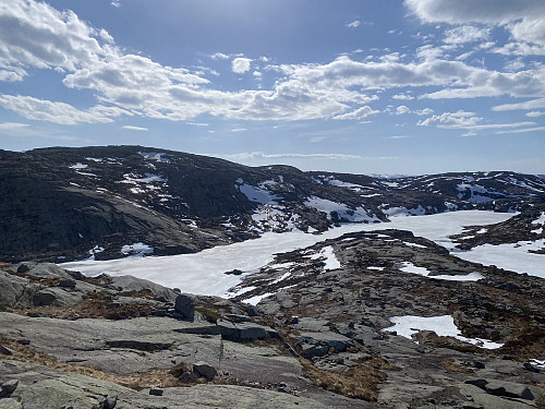 Høgavatnet under Bergeheia er framleis isdekt