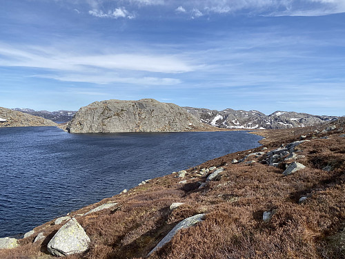 Frisk austavind ved Brogavatnet