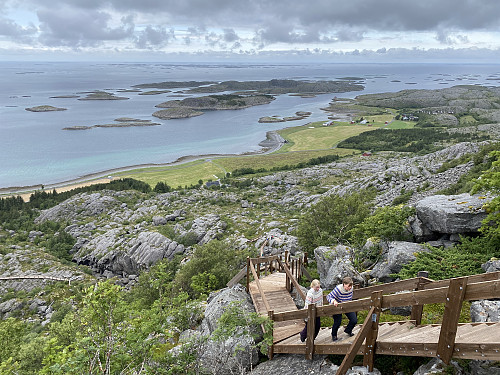 Ditto, sett fra avsatsen «ørneredet»