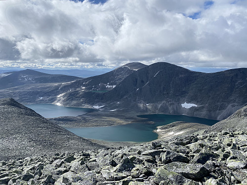 Mot Svånåvatnet og Skredahøene