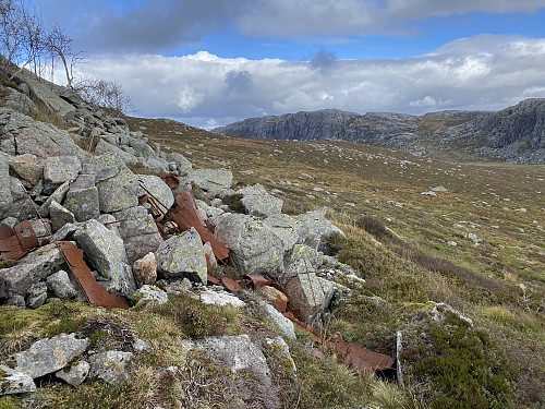 I ura der restane etter våpensleppet framleis ligg