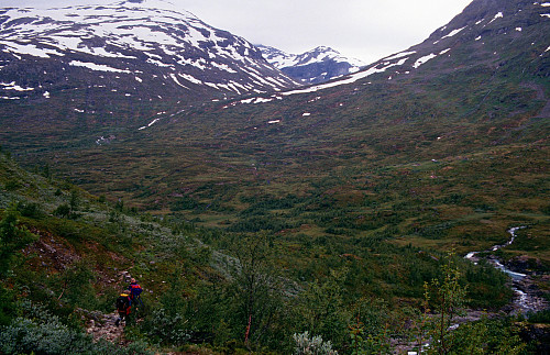 Det ber ned mot sjølve Utladalen og samløpet av Storutla og Vesleutla