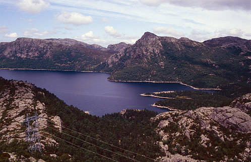 Mot Svortingsvatnet og Naganibba