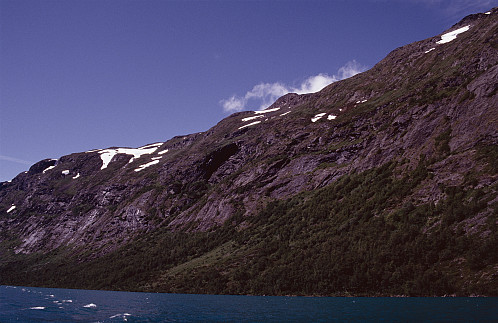 Bukkelægeret sett frå båten