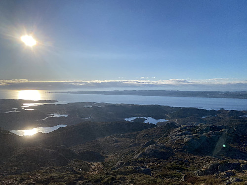 Mot Karmsundet og Sør-Karmøy med Skudeneshavn