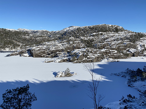 Mot Gloppavatnet og Gråknuten