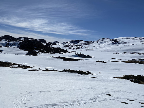 Ved Skåfonnhytta med Grøhovdnuten og Simleskjåen i horisonten