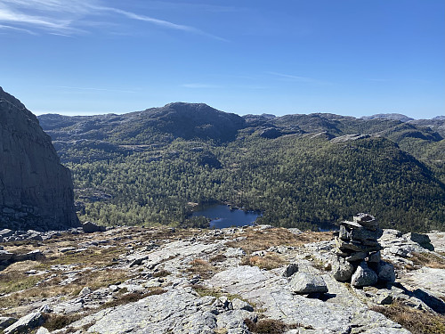 Nedstigning mot den største Godlitjødna via det nevnte draget