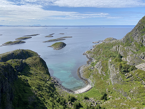 Utsikt mot Nøvvika og Vega
