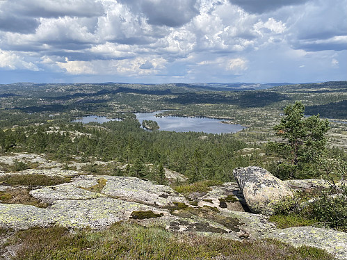 Utsikt mot Reinsvatnet fra toppen