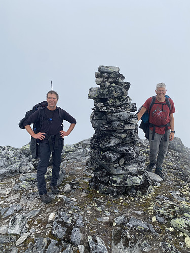 På Vestre (V1) Langvasstind og straks tilbake på cruxet!