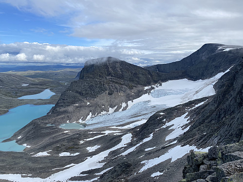 Mot Svånådalen, Bruri og Storstygge Svånåtind