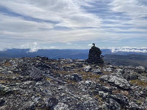 Straks på vardetoppen 1 time 40 min etter turstart