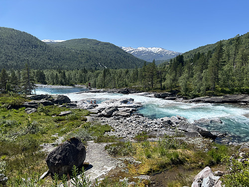 Picture of the river near the trailhead