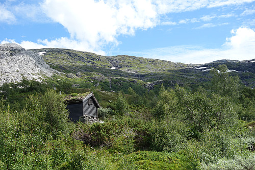 Her skal vi opp til høyre for det grå et sted...