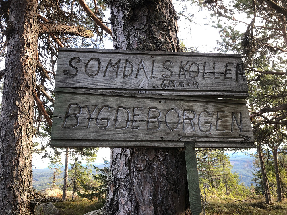 Skilt på Somdalskollen