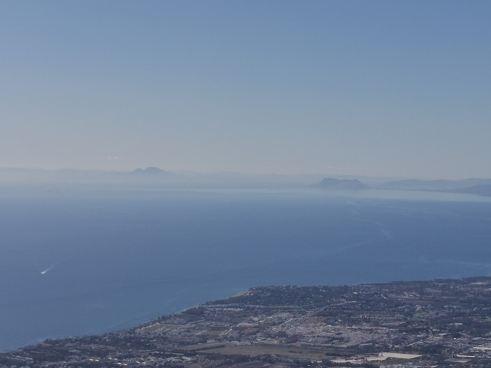Mot Gibraltarstredet