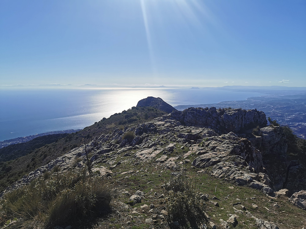 Tilbakeblikk mot la Concha-ryggen fra Cerro del Lastonar 