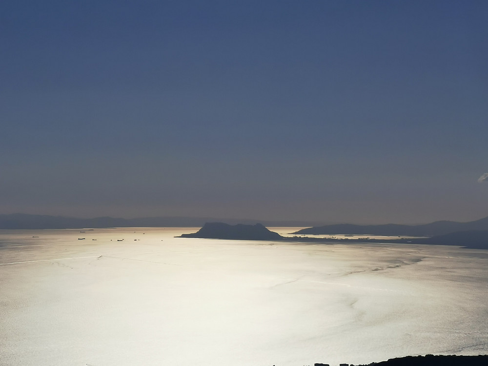 Gibraltar badet i ettermiddagssol