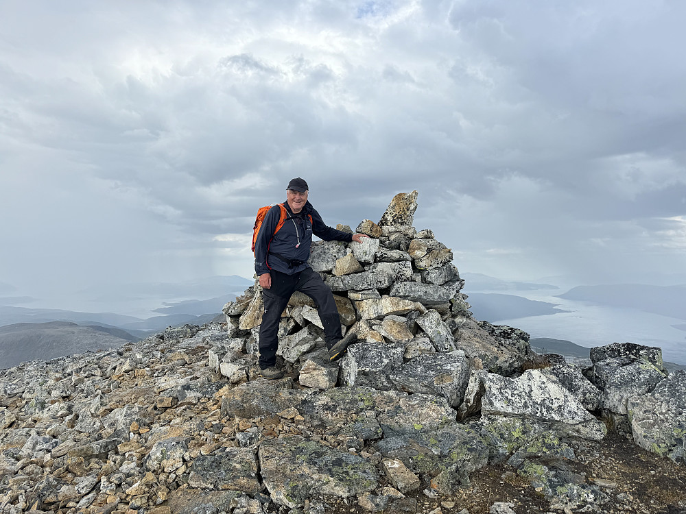 En med rette stolt Knut Sverre på Solltinden 1049m!