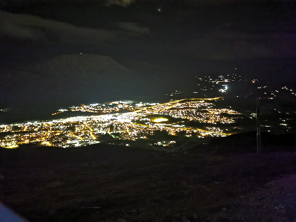 Oppdal, by night
