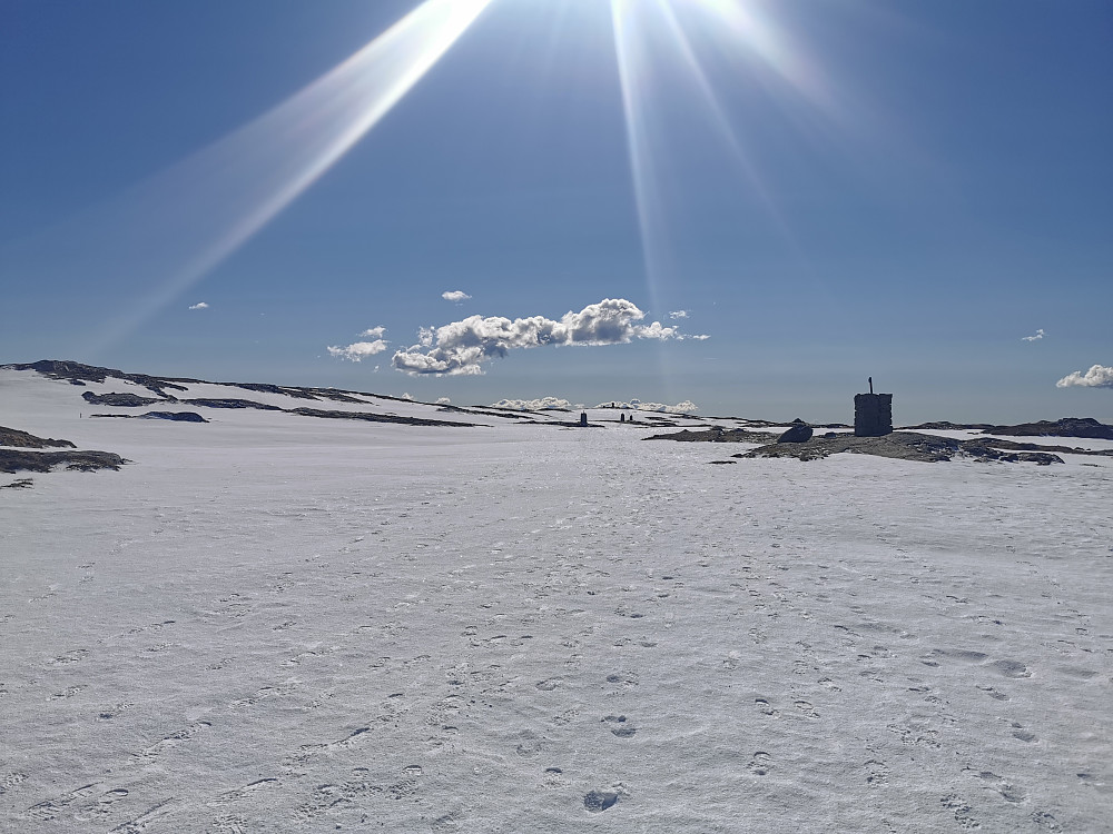 Lettgått på hard snø sørover "Vidden" 