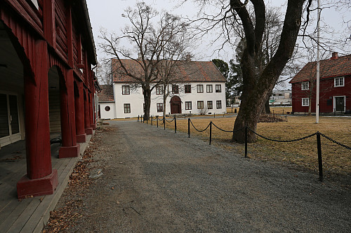 Gjøvik gård