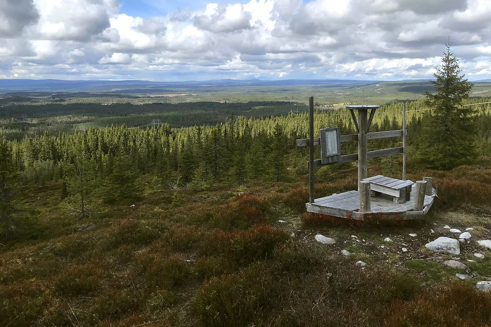 Brattberget er alltid fint både sommer og vinter 