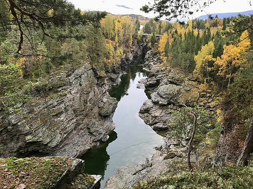 Harpefossen med bilbrua