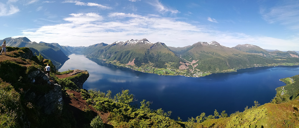 Utsikt innover Dalsfjorden