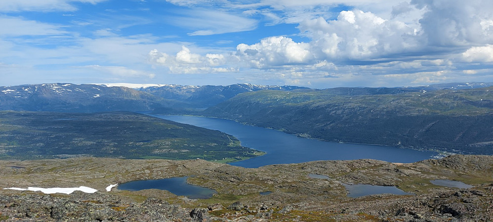 Nordover mot Øksfjordjøkelen