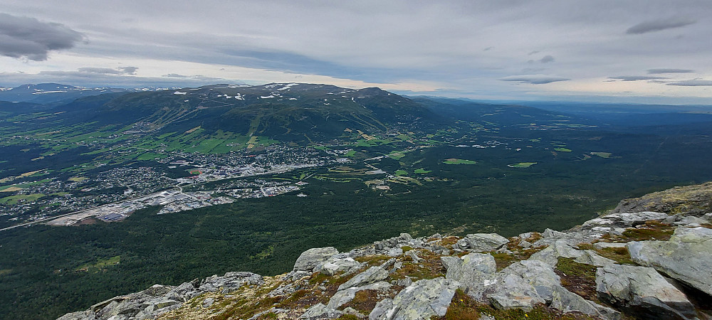 Oppdal sett fra Allmannberget