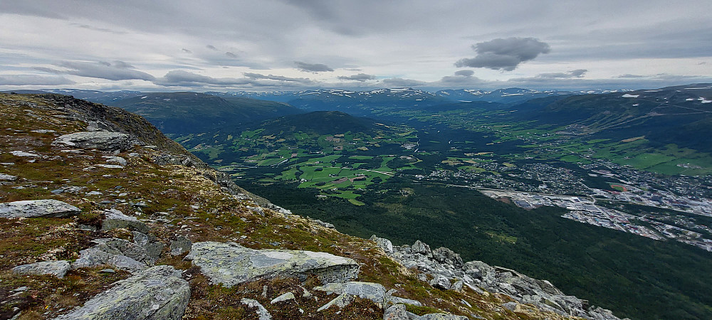 Oppdal sett fra Allmanberget