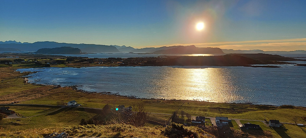 Sørover mot Valderøya og Godøya