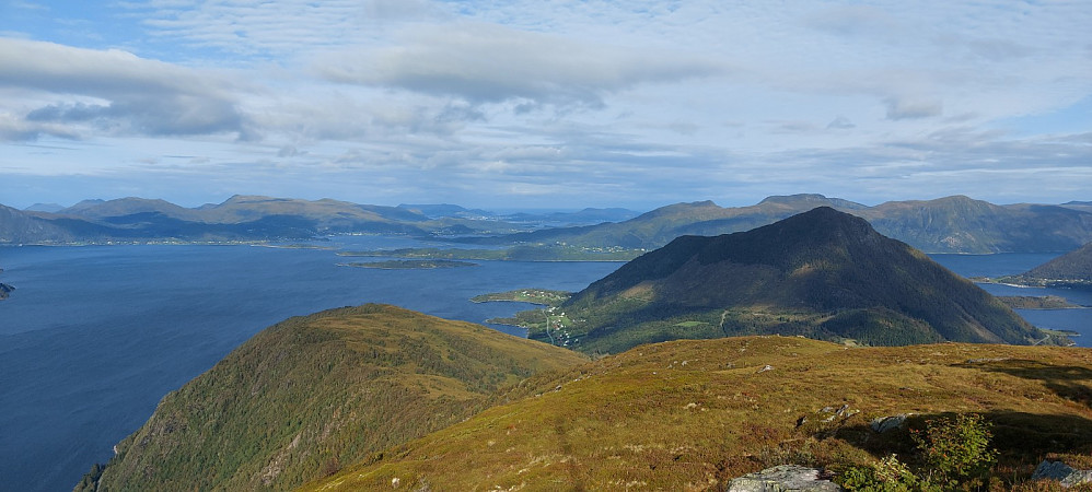 Utsikt til Lidaveten og Vartdalsfjorden