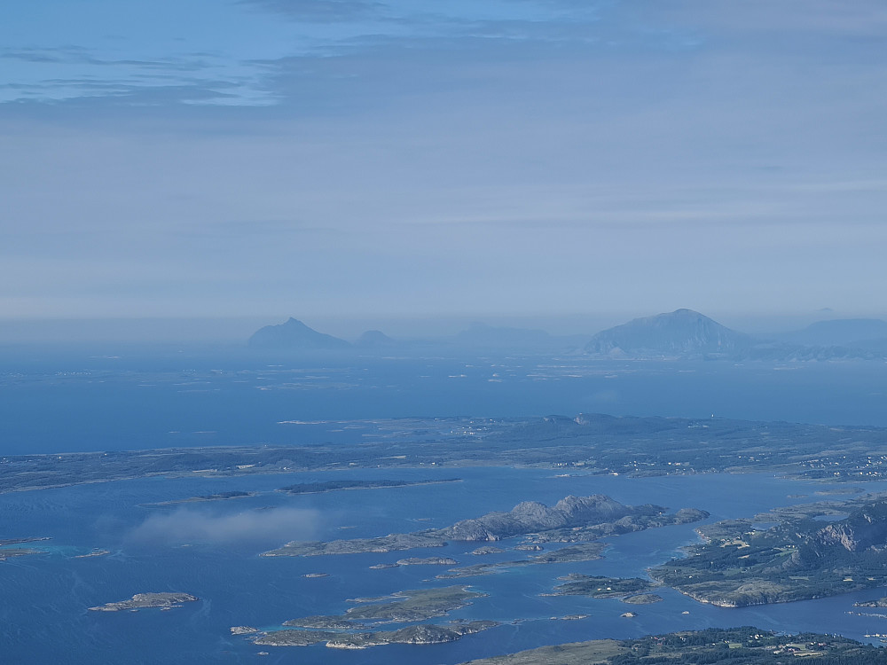 Lurøyfjellet, Hestmannen, Rødøyløva