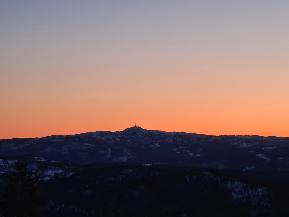 Jonsknuten i solnedgang