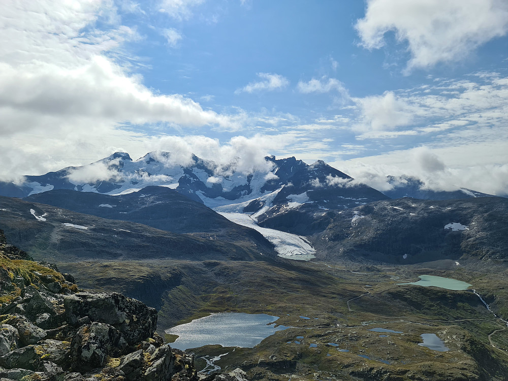 Mot Styggedalsbreen fra litt oppi bakkene